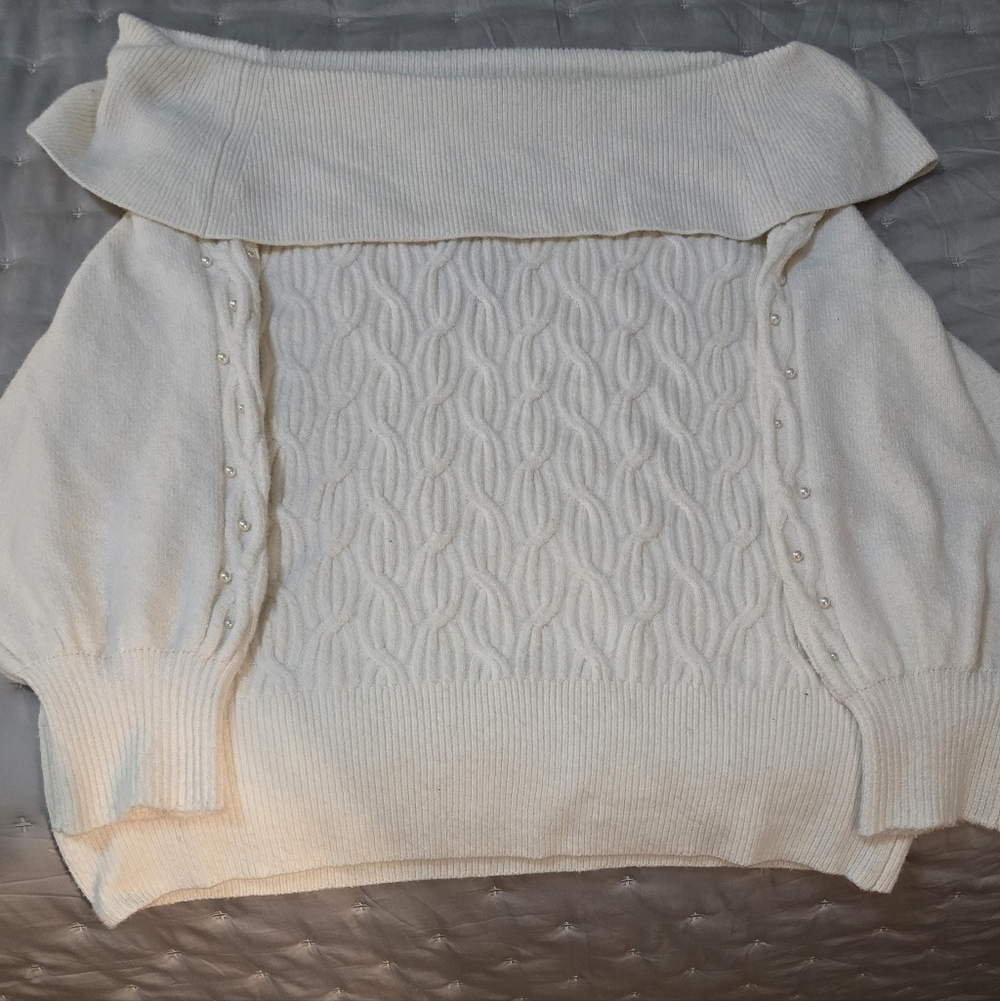 Crown And Ivey Women's Off-White Sweater Off Shoulder Oversized Fall Collar